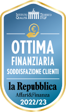 OTTIMA FINANZIARIA SODDISFAZIONE CLIENTI la Repubblica Affari&Finanza 2022/23. Uno stemma blu e oro che dice ottima finanziaria
